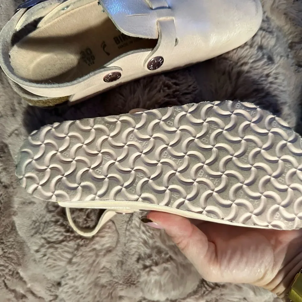Birkenstock Kids Cream Sandals with Gold Buckles